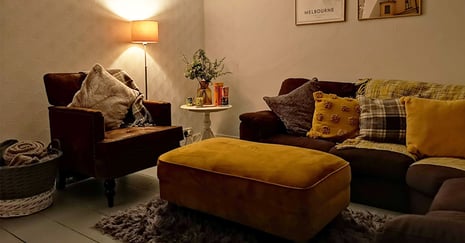 Poufs multicolores pour salon – modèles les plus populaires