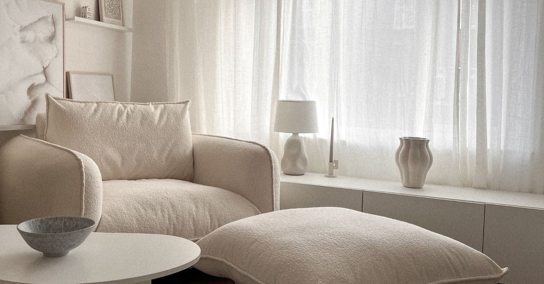 Tirer le meilleur parti d'une banquette sous la fenêtre : coussins, tissus et conseils de style